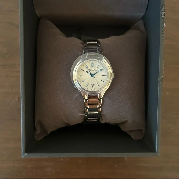 NWT Bulova Women's Analog Classic Watch Silver Blue New - Picture 3 of 11